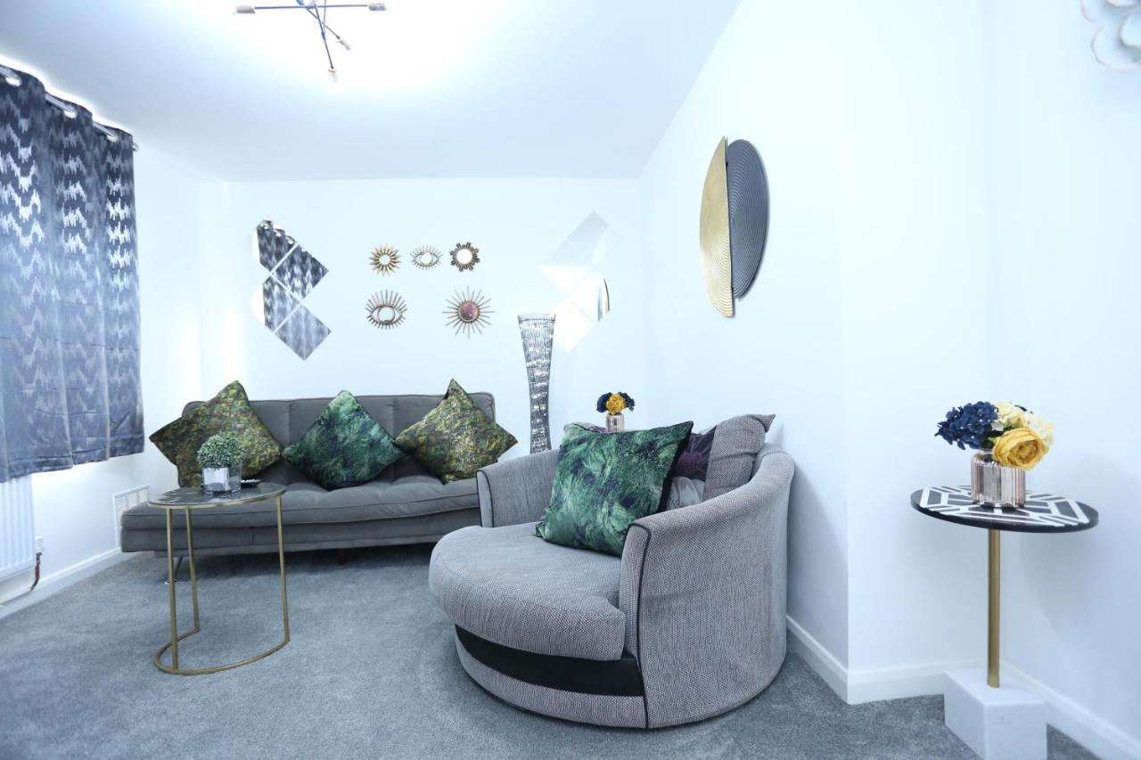 Abbeywood Station House London Appartement Buitenkant foto